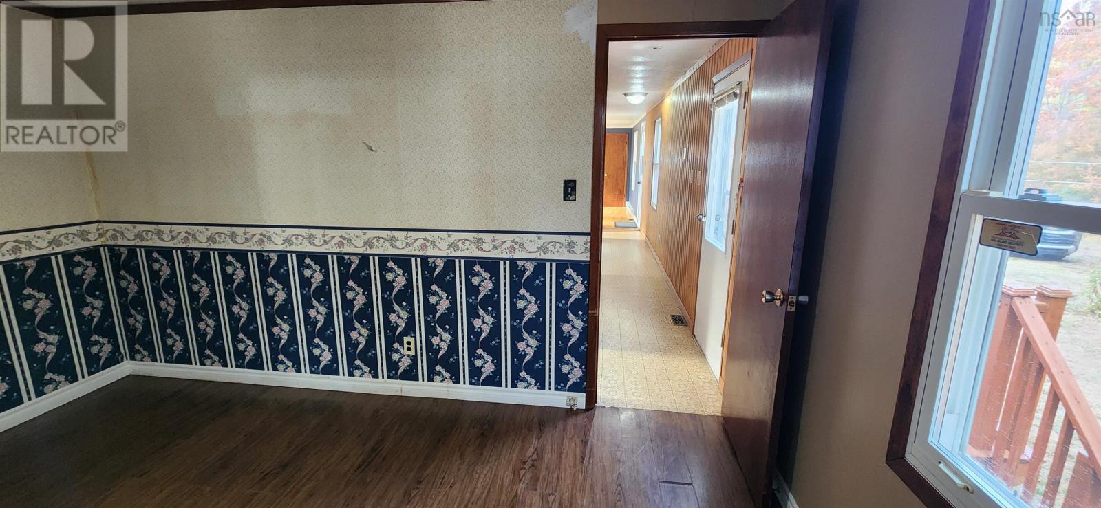 Property 23 of 29 of 819 Mitchell Avenue