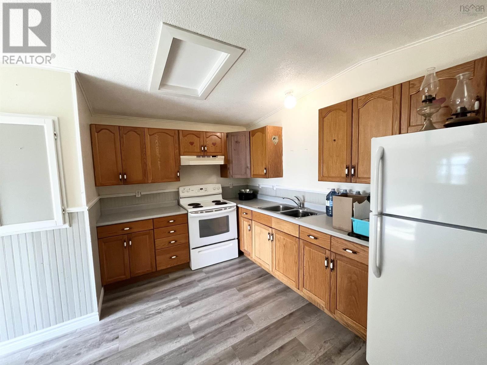 Property 2 of 29 of 23 New Road