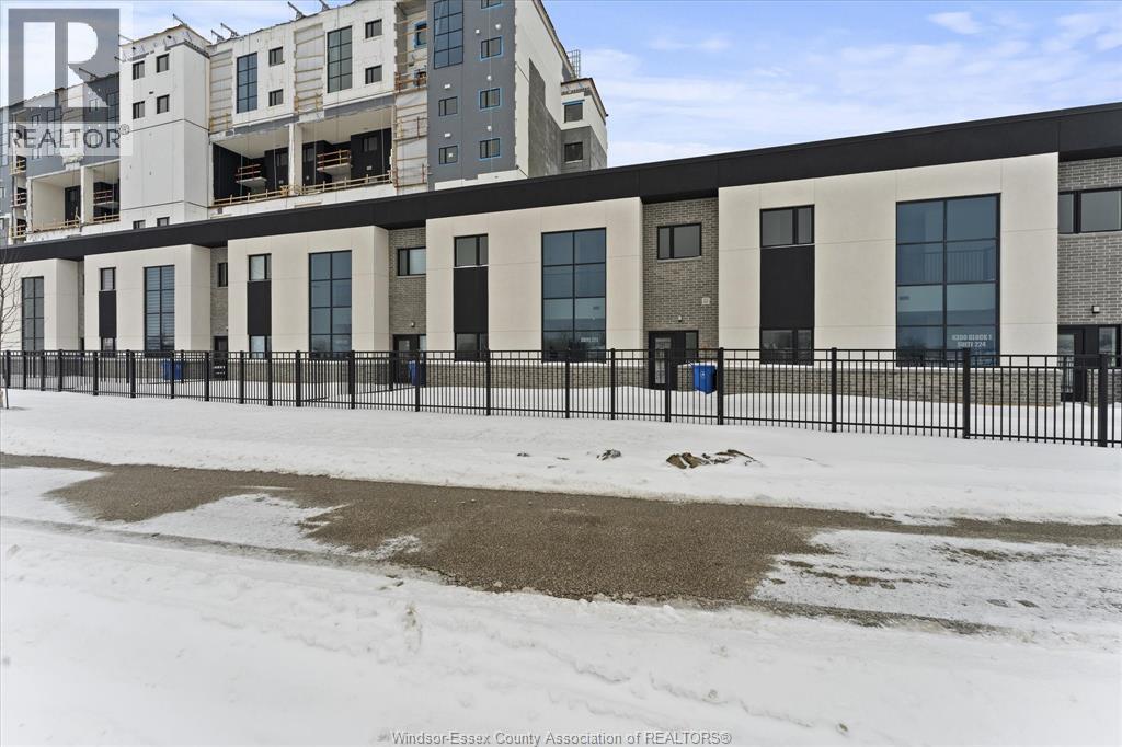4300 LAURIER PARKWAY Unit# 223 - Photo 4 of 29, LaSalle, Ontario