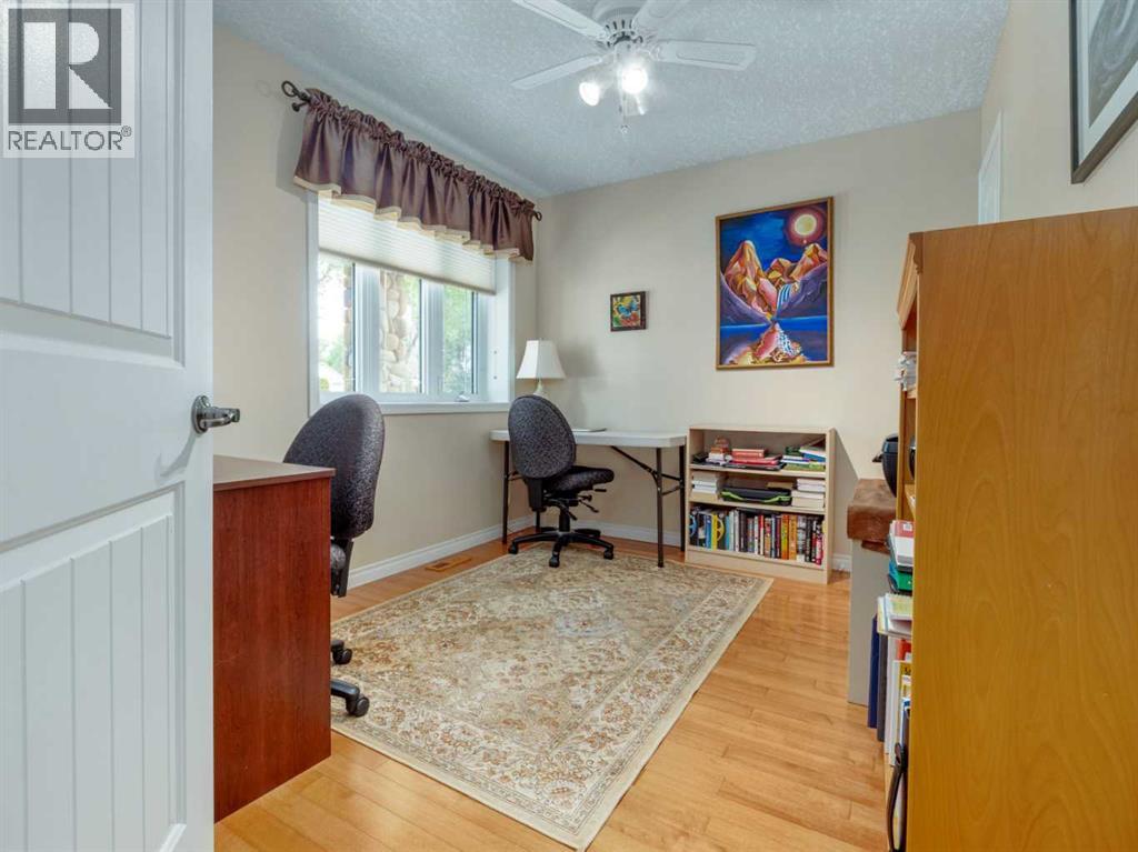 Single Family House Bungalow for Sale in   Avenue S Victoria Park Lethbridge 