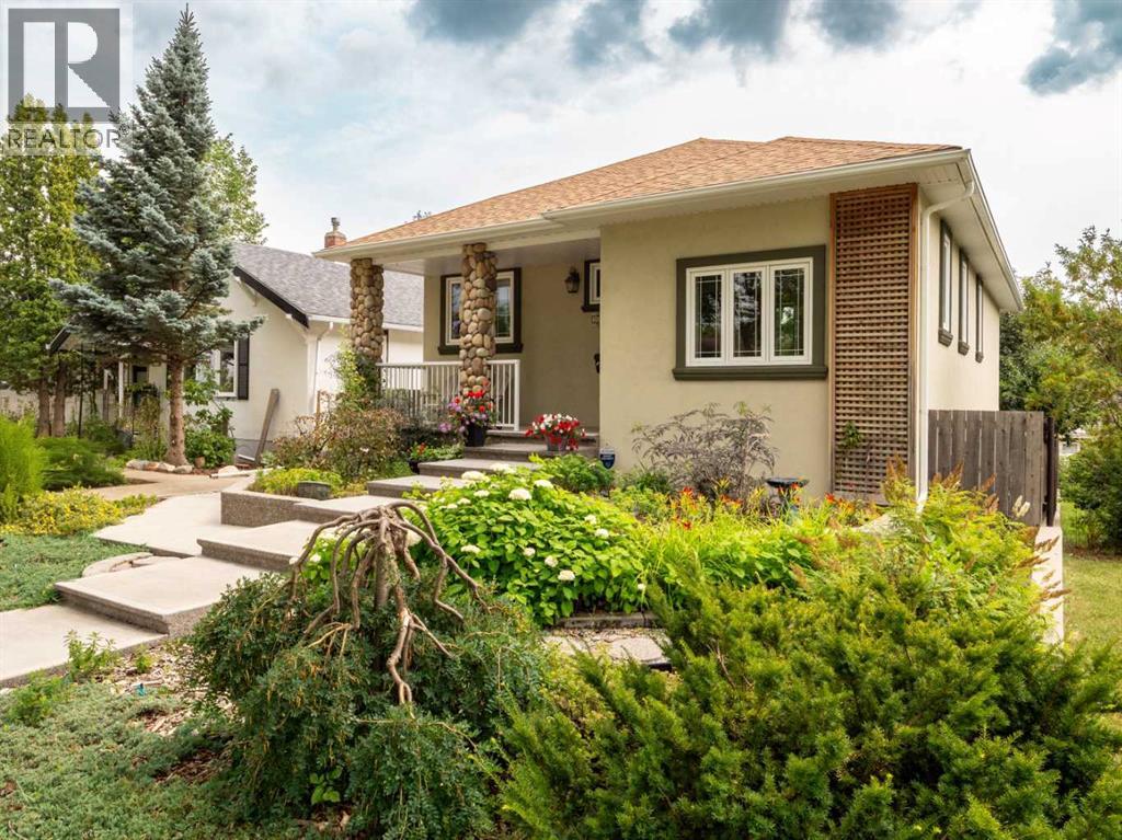 Single Family House Bungalow for Sale in   Avenue S Victoria Park Lethbridge 