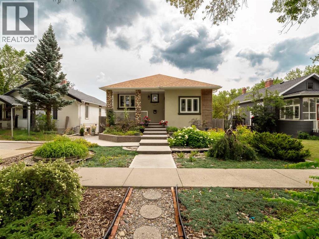 Single Family House Bungalow for Sale in   Avenue S Victoria Park Lethbridge 