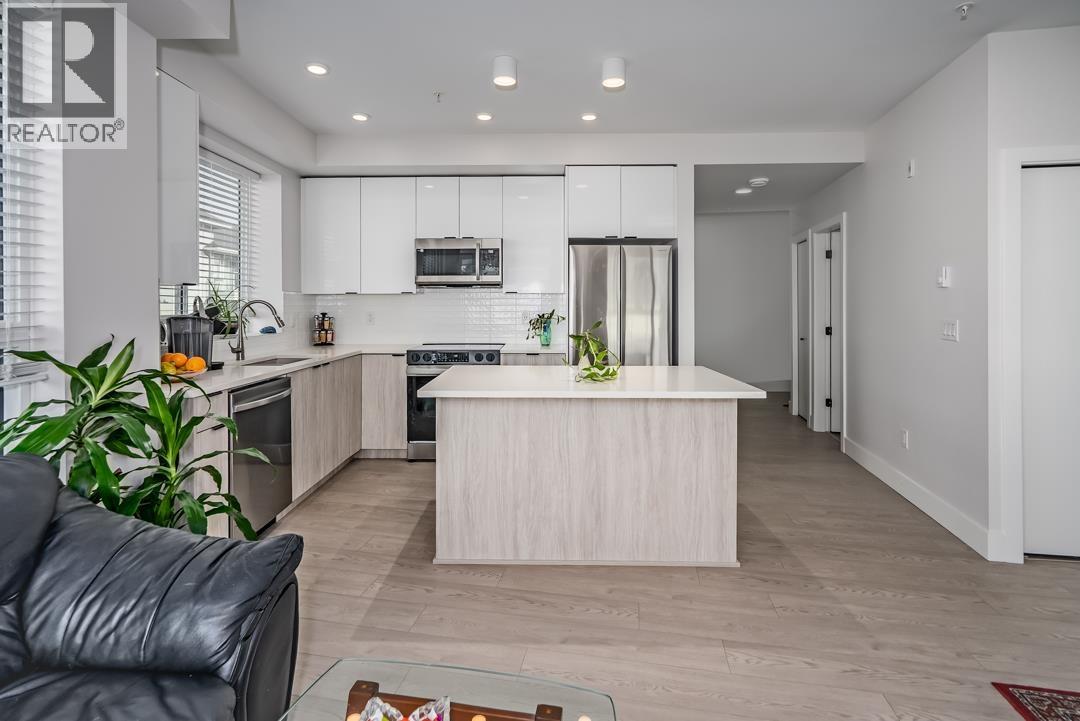 413 11655 FRASER STREET, Maple Ridge