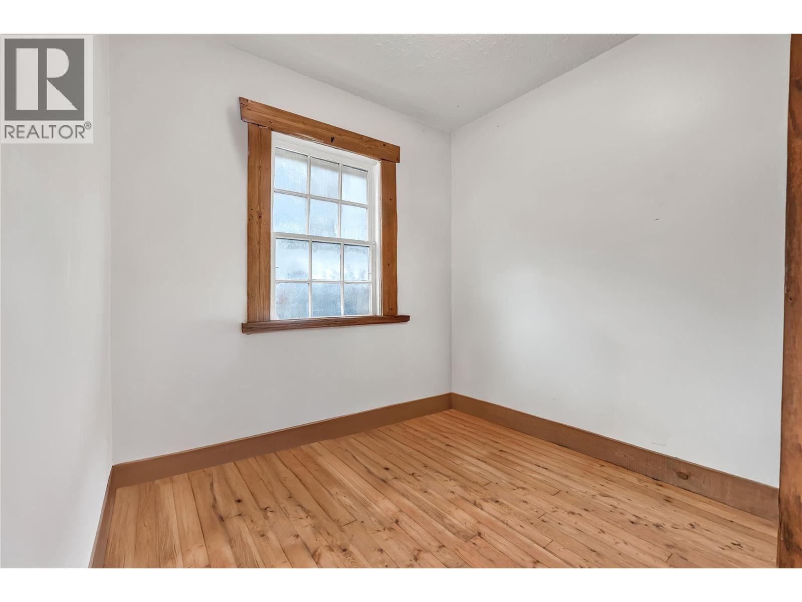 511 SIMILKAMEEN Avenue, Princeton