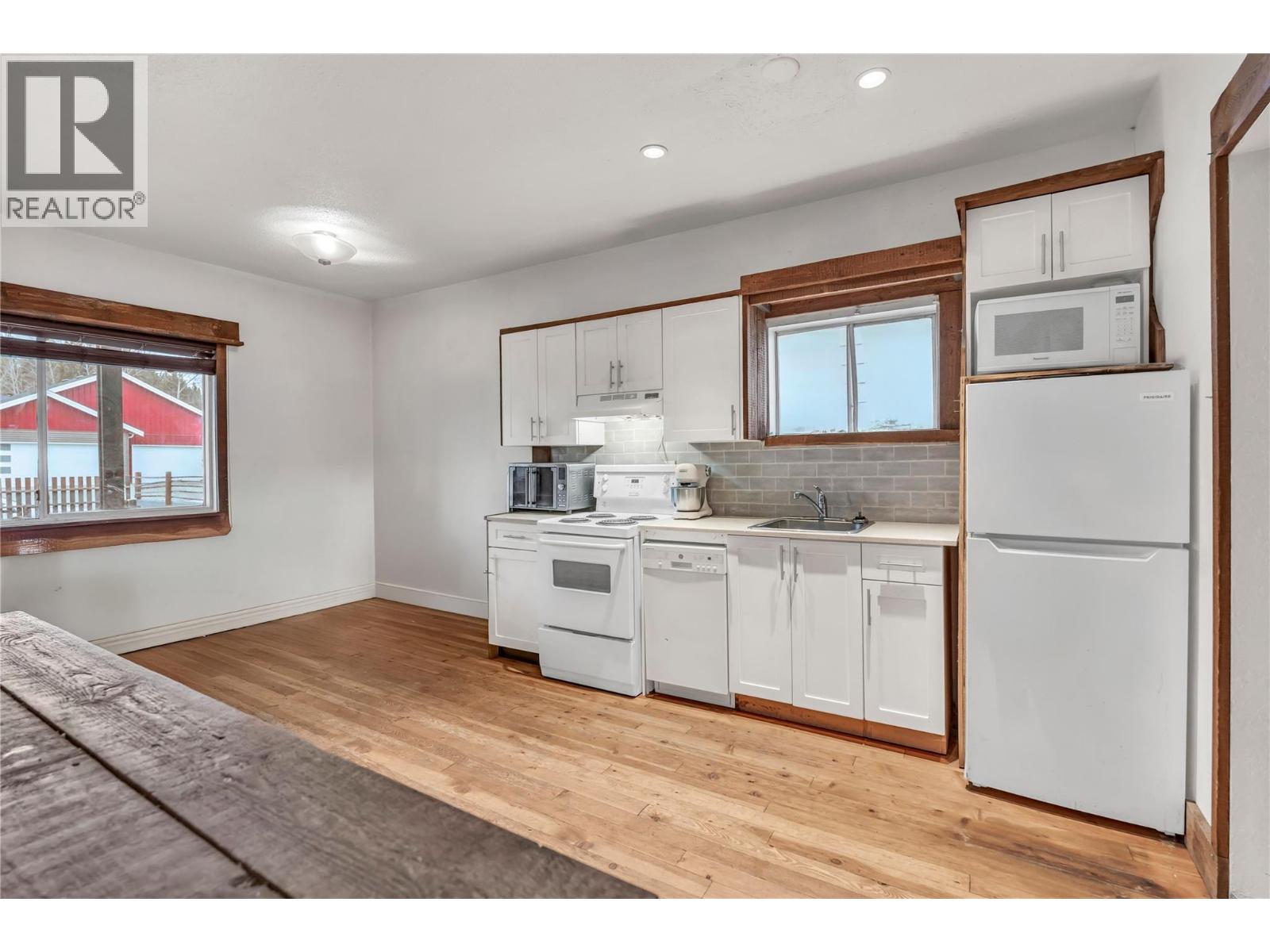 511 SIMILKAMEEN Avenue, Princeton