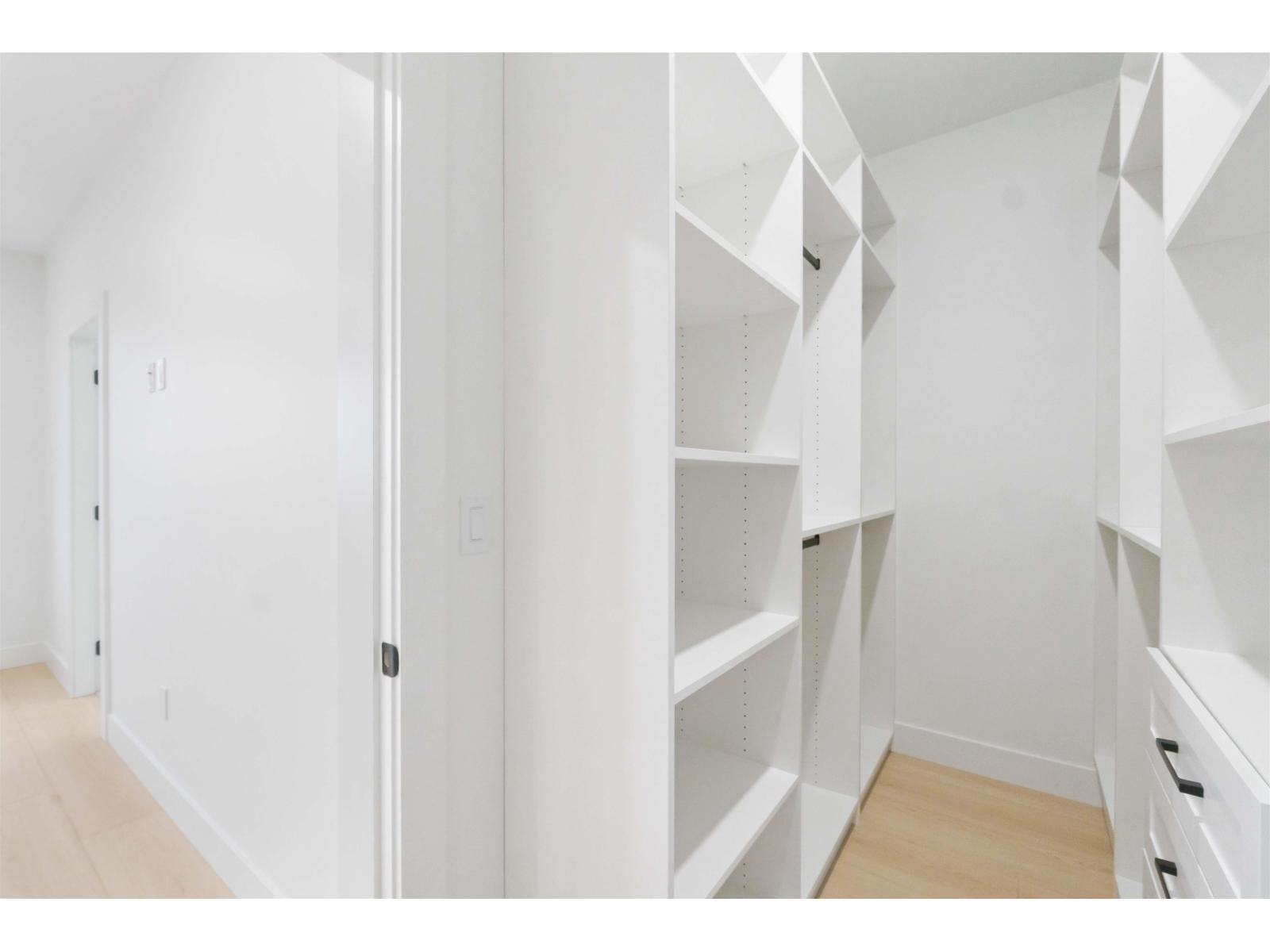 35656 CANTERBURY AVENUE, Abbotsford