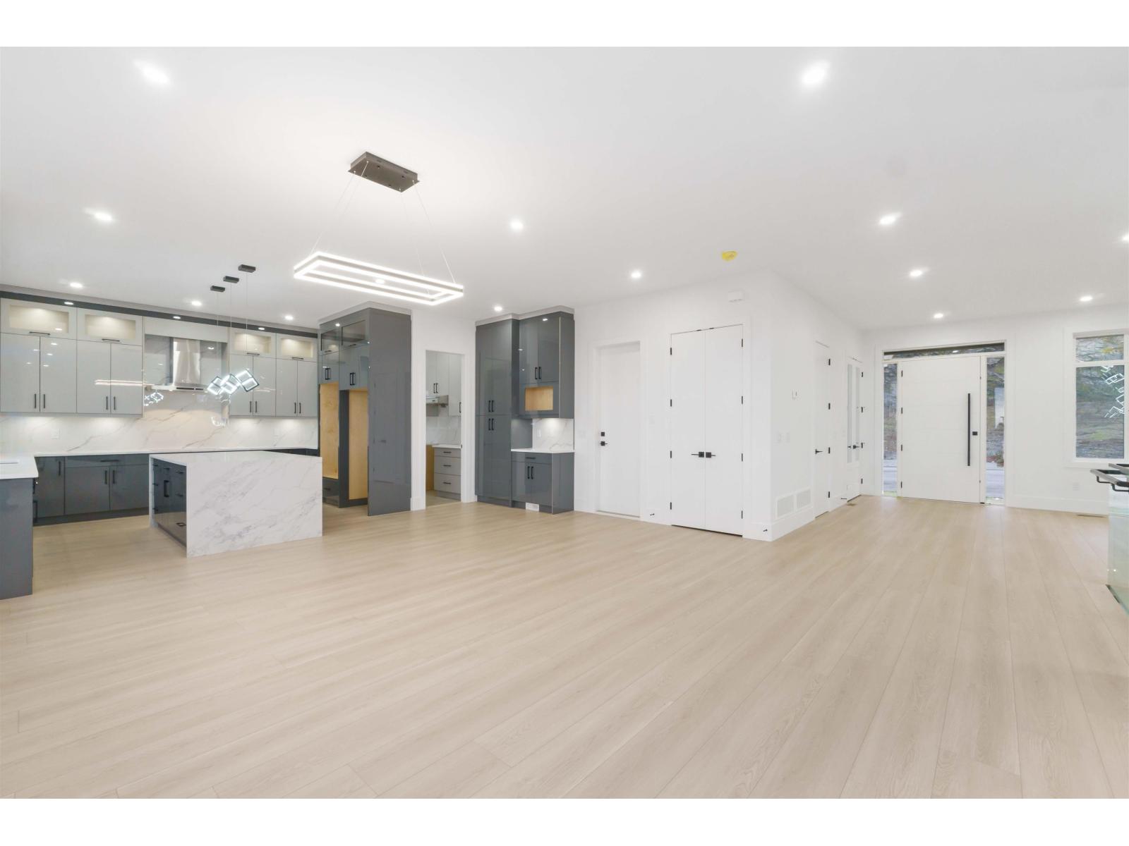 35656 CANTERBURY AVENUE, Abbotsford