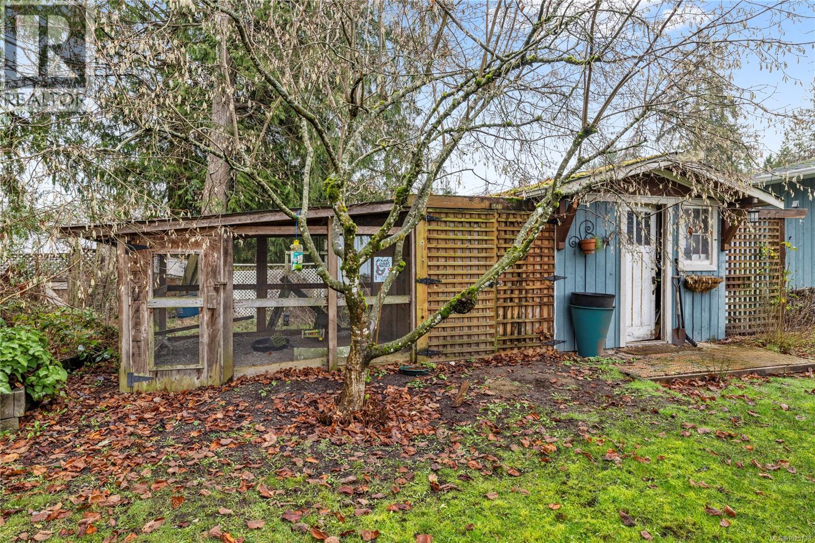 816 Woodland Dr, Parksville