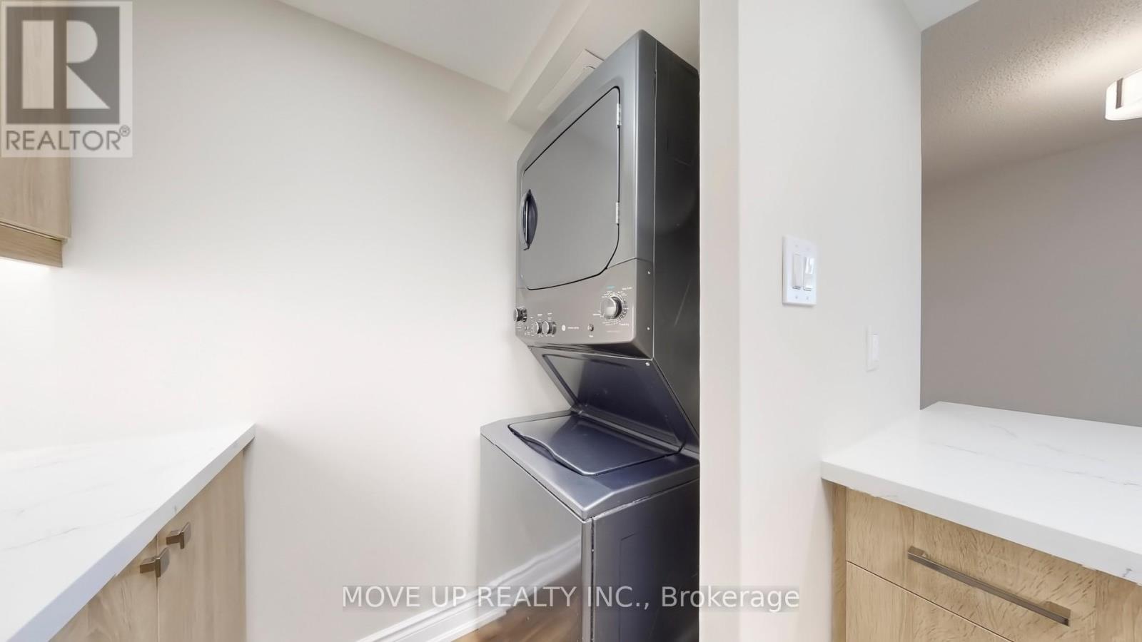 #1511 5 GREYSTONE WALK DRIVE - 29