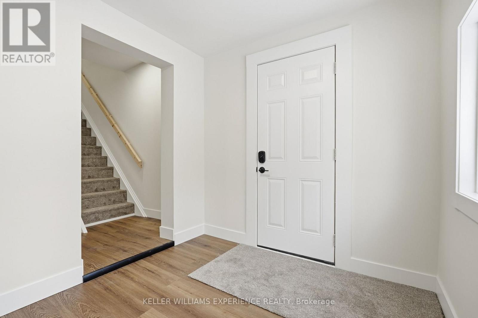 240 RUBY STREET - Photo 4 of 39, Midland, Ontario