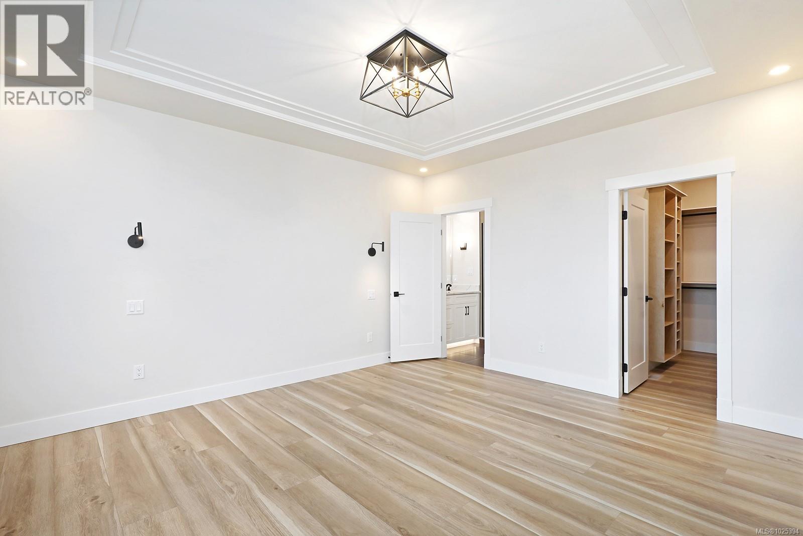 3287 EAGLEVIEW CRES - 12