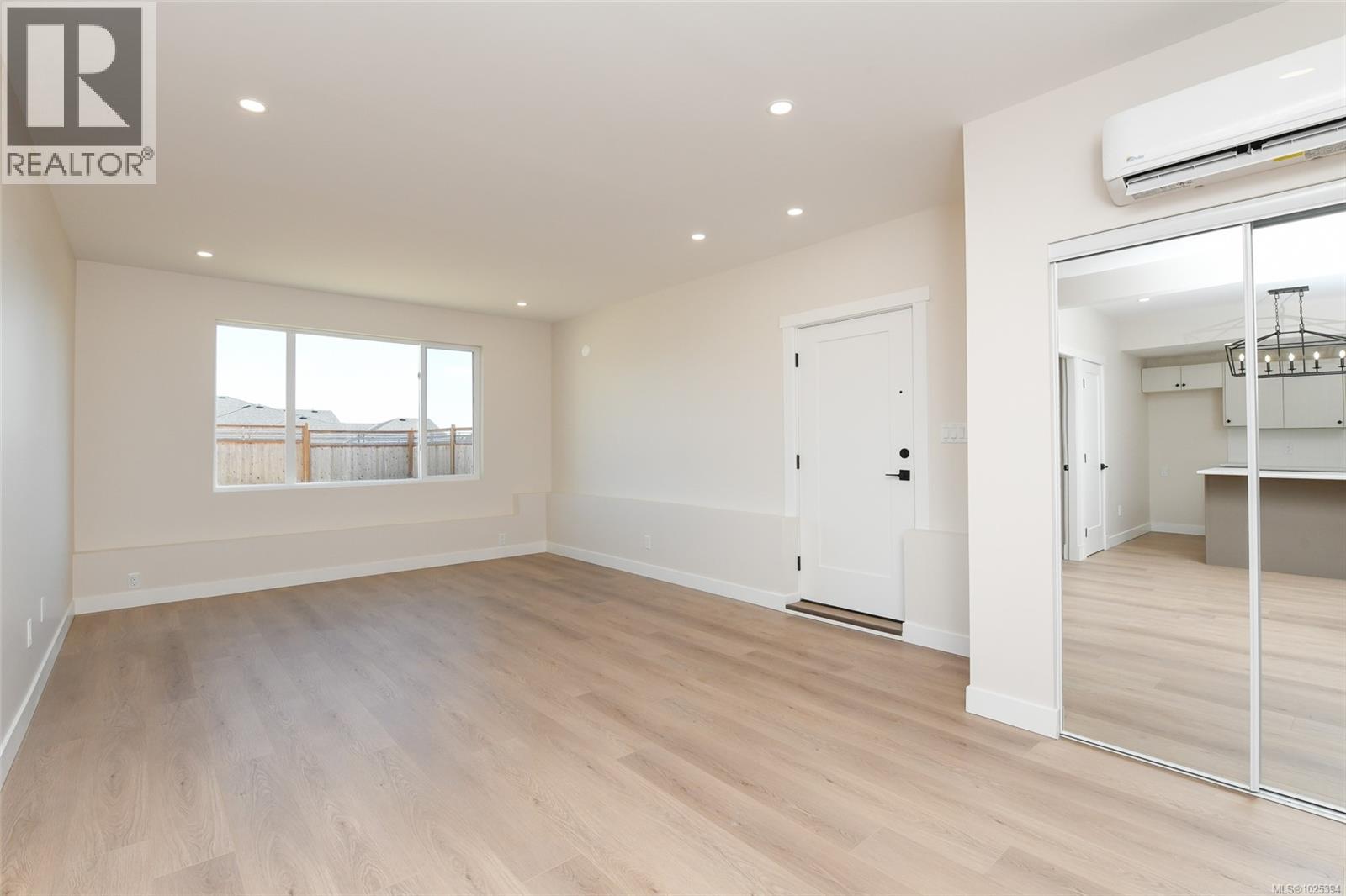 3287 EAGLEVIEW CRES - 21