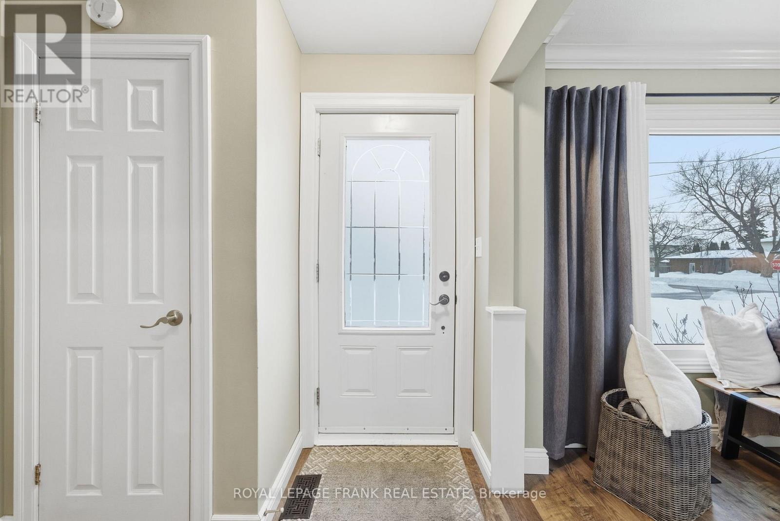 1143 WINDERMERE AVENUE - Photo 5 of 43, Oshawa (Donevan), Ontario