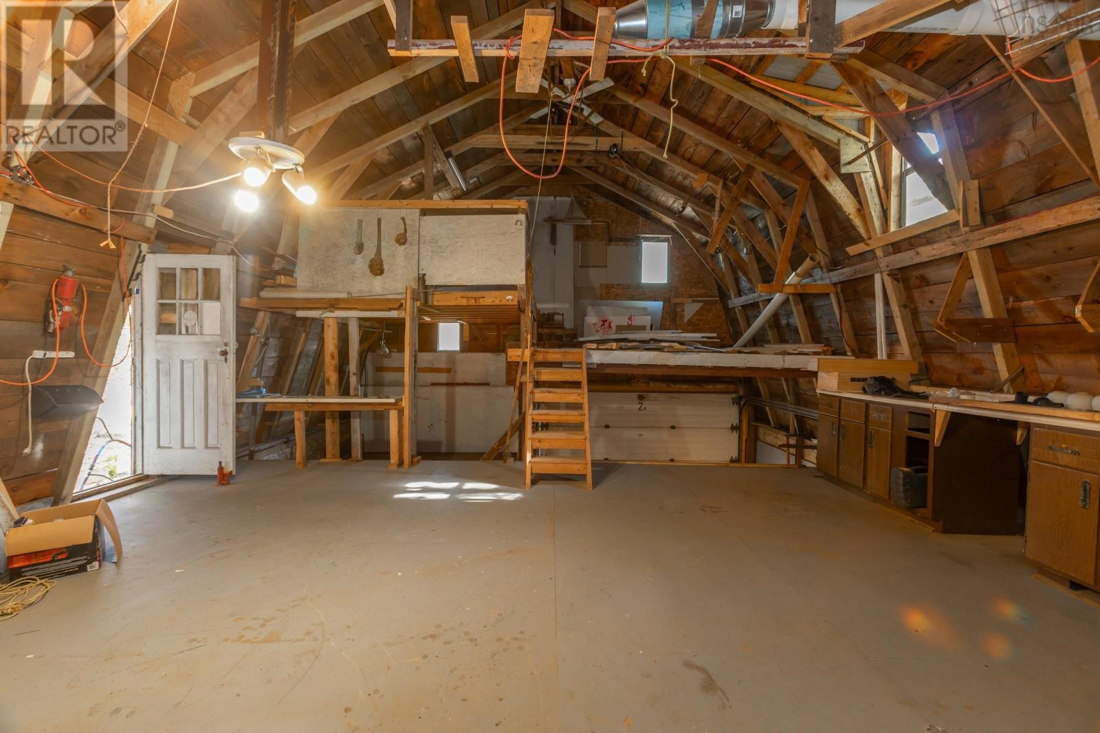 Property 35 of 39 of 9495 Highway 10