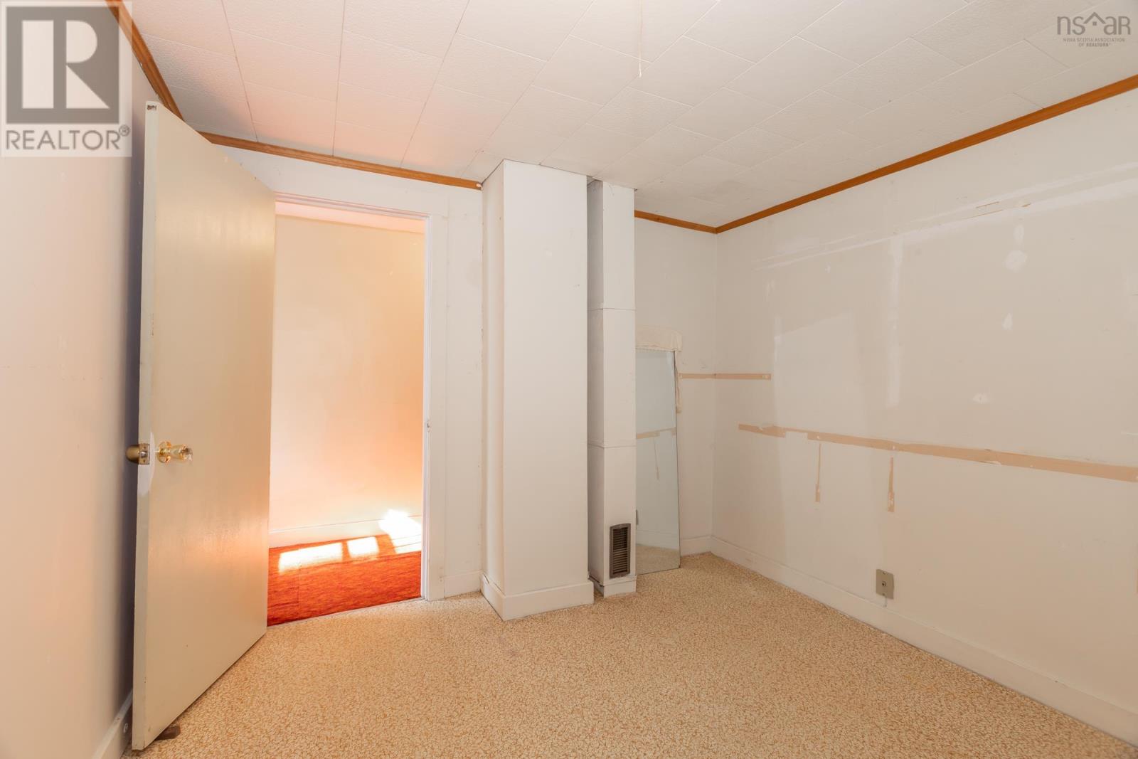 Property 29 of 39 of 9495 Highway 10