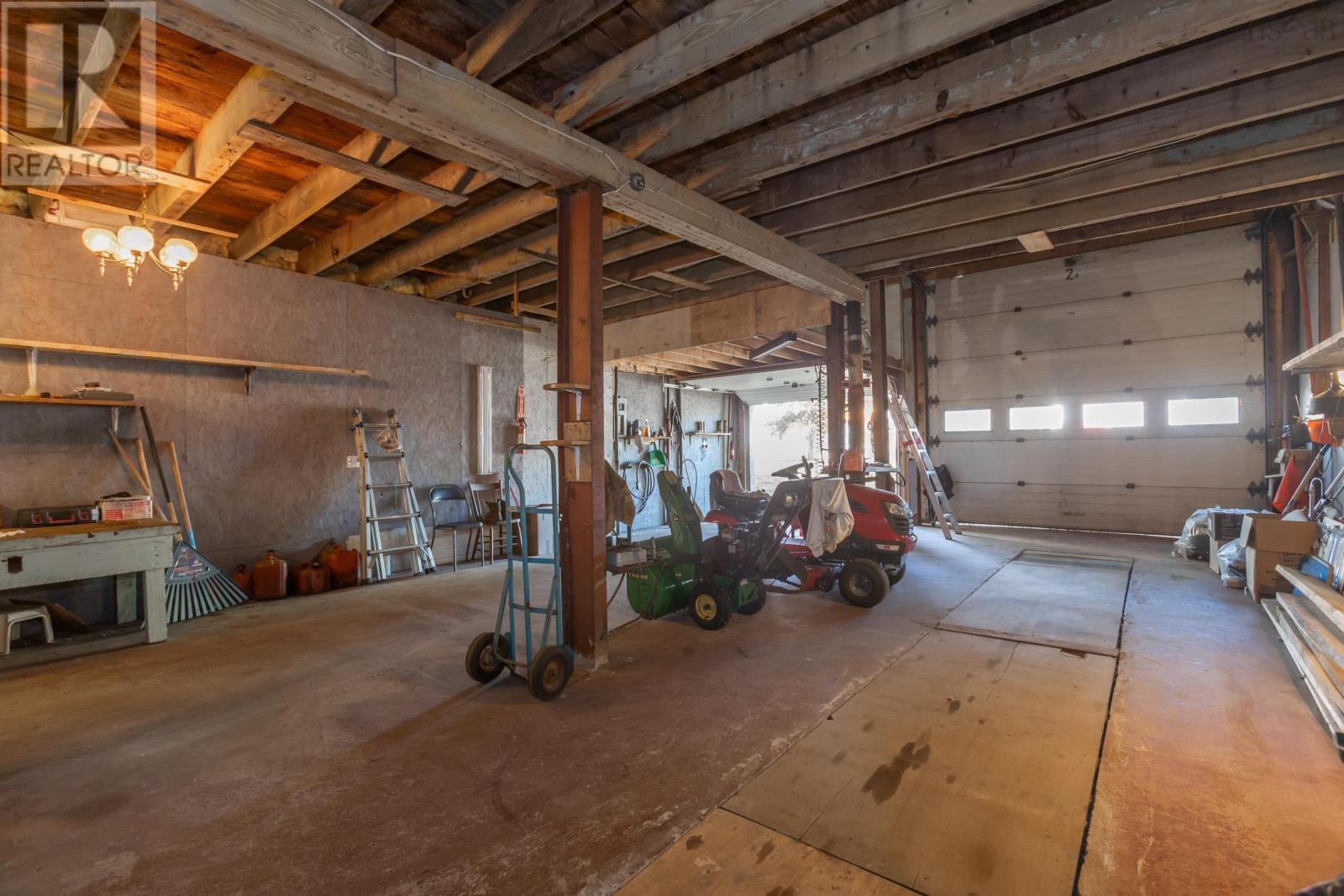 Property 33 of 39 of 9495 Highway 10