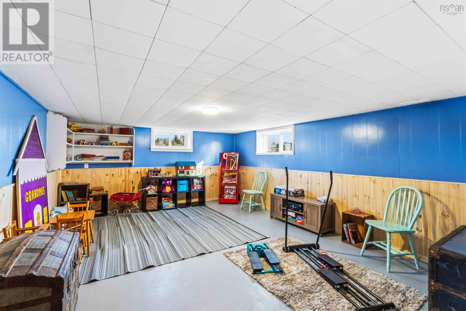 Property 34 of 47 of 93 Across the Meadow Road