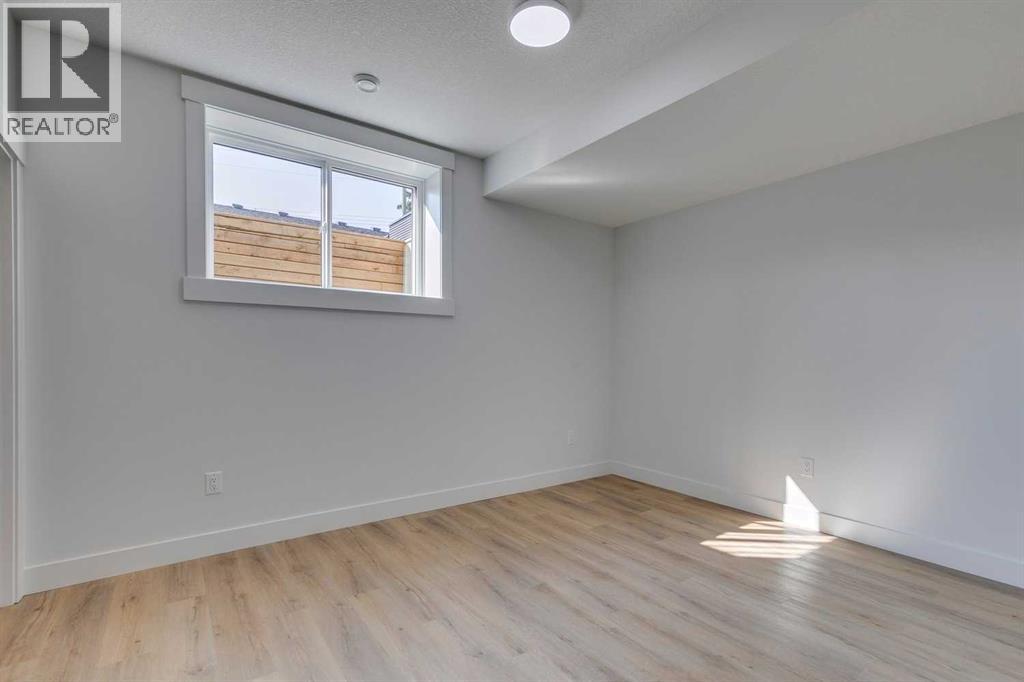 Single Family House for Sale in   Avenue NW Banff Trail Calgary 