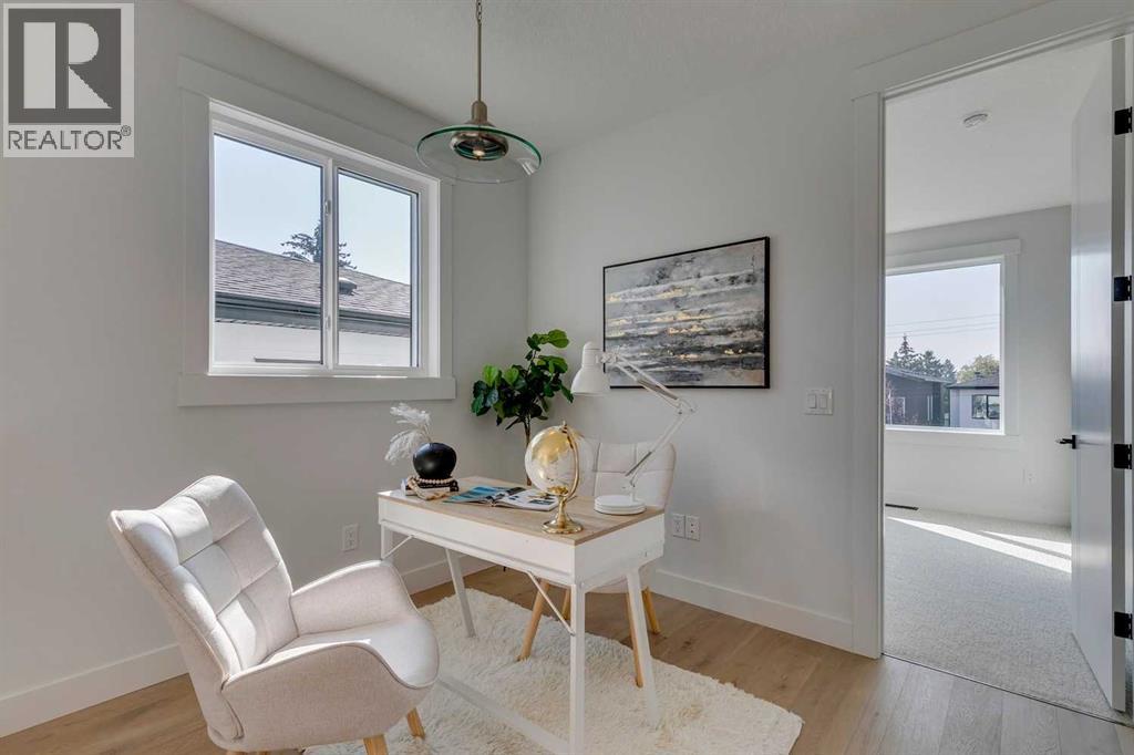 Single Family House for Sale in   Avenue NW Banff Trail Calgary 