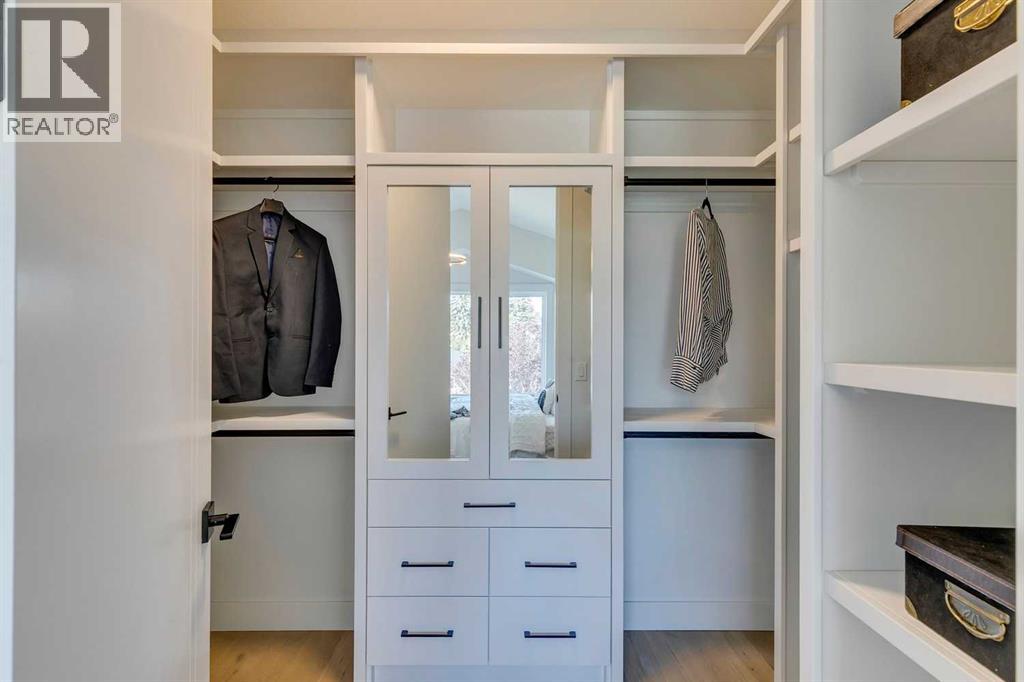 Single Family House for Sale in   Avenue NW Banff Trail Calgary 