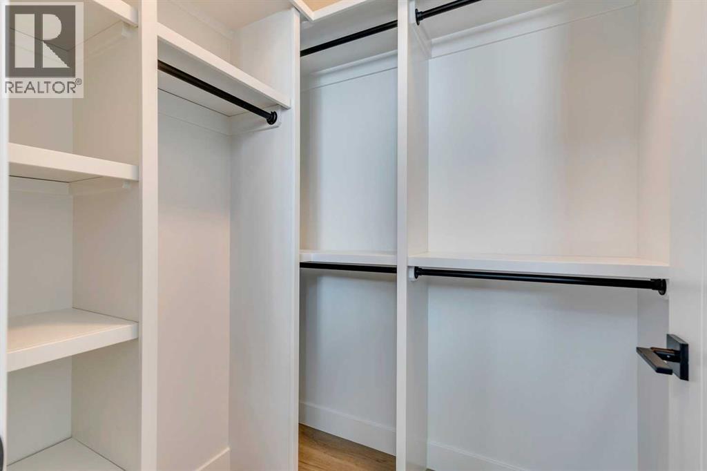 Single Family House for Sale in   Avenue NW Banff Trail Calgary 