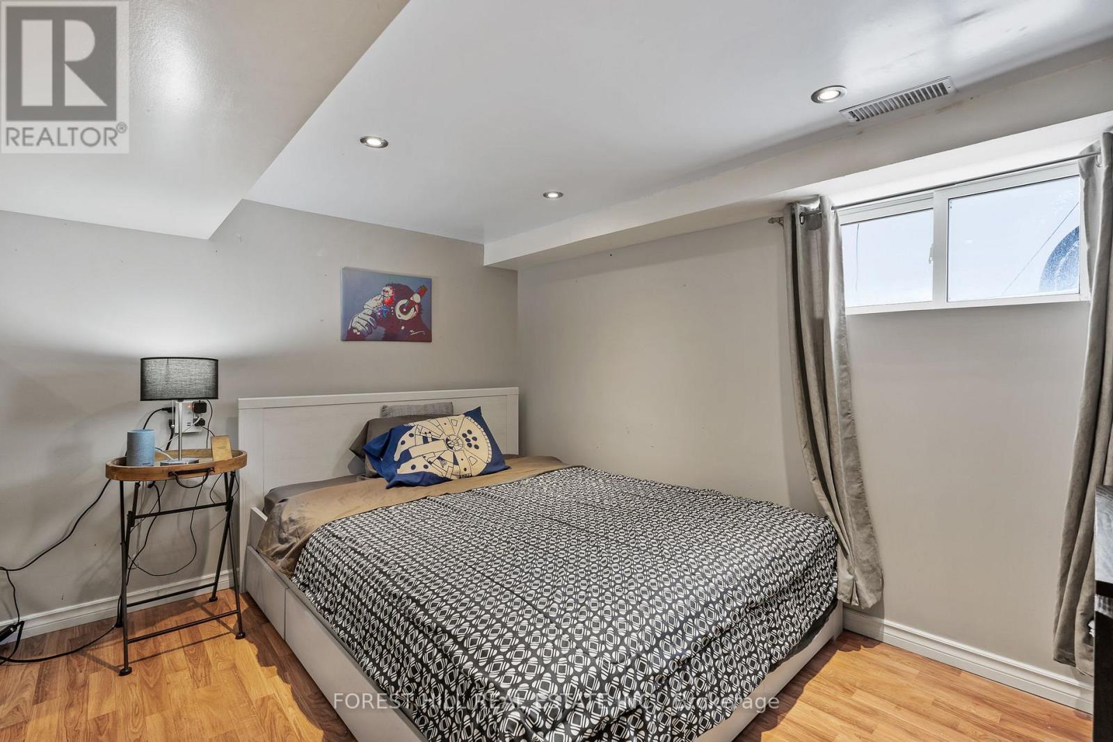 390 GLENDALE AVENUE,St. Catharines (Burleigh Hill),,