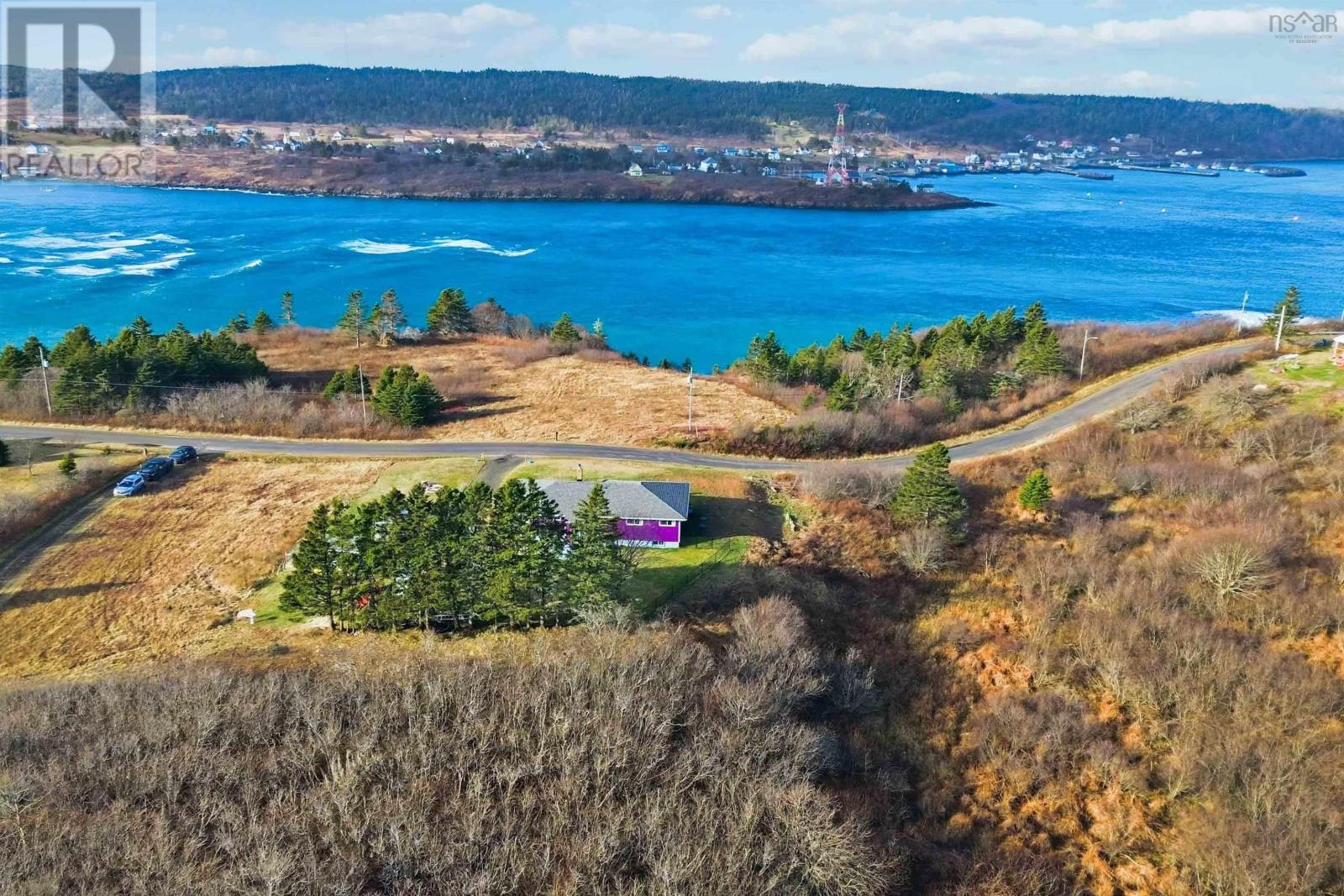 Property 6 of 47 of 93 Across the Meadow Road