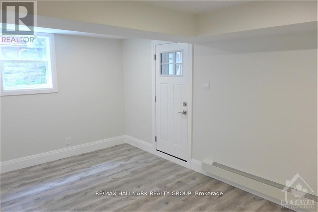 375 MacKay Unit 6 photo 3