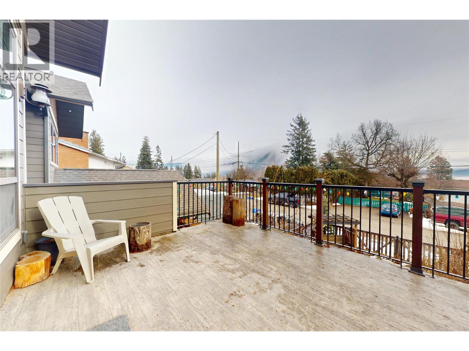 2058 Grandview Avenue, Lumby