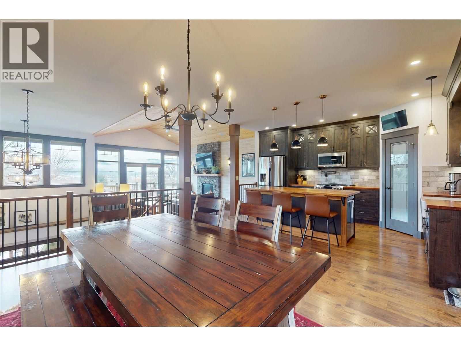 2058 Grandview Avenue, Lumby