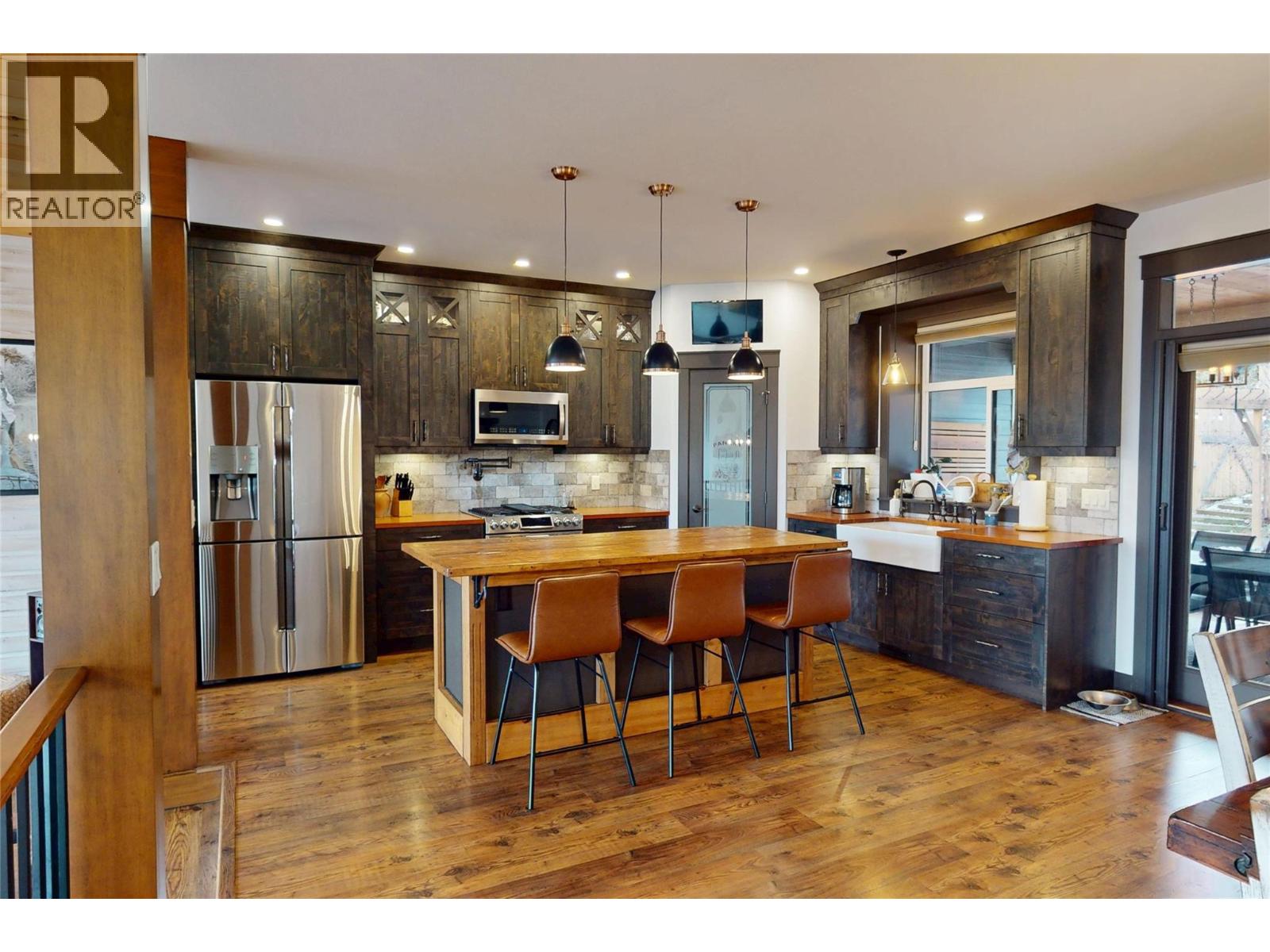 2058 Grandview Avenue, Lumby