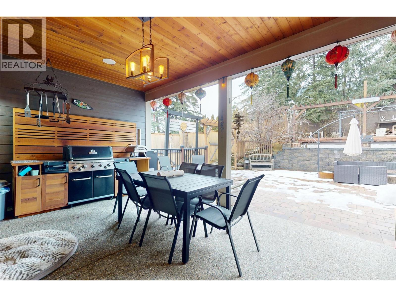 2058 Grandview Avenue, Lumby