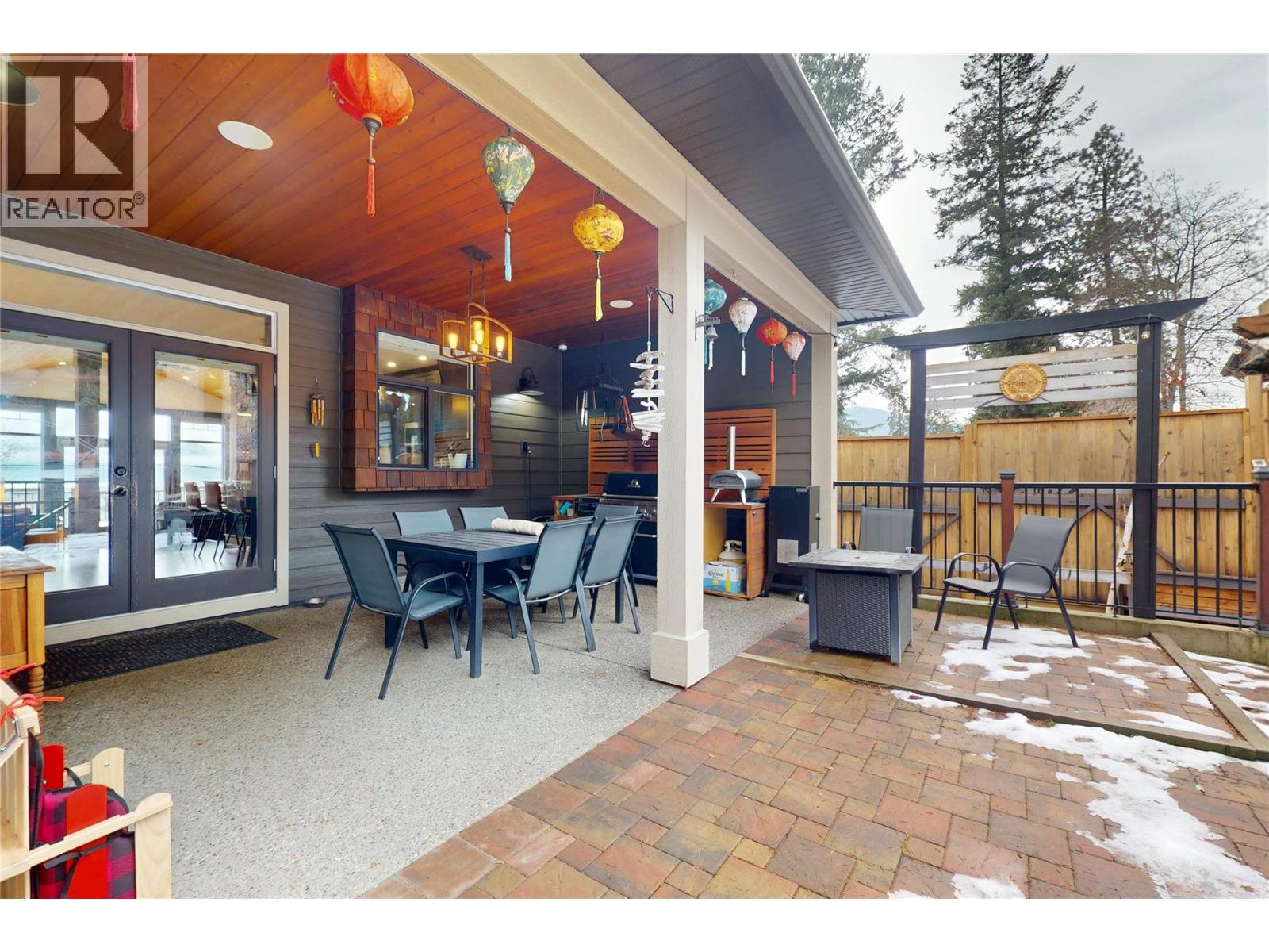 2058 Grandview Avenue, Lumby