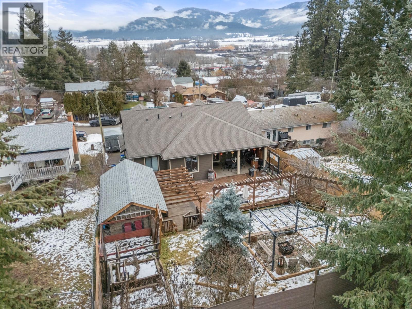 2058 Grandview Avenue - 4