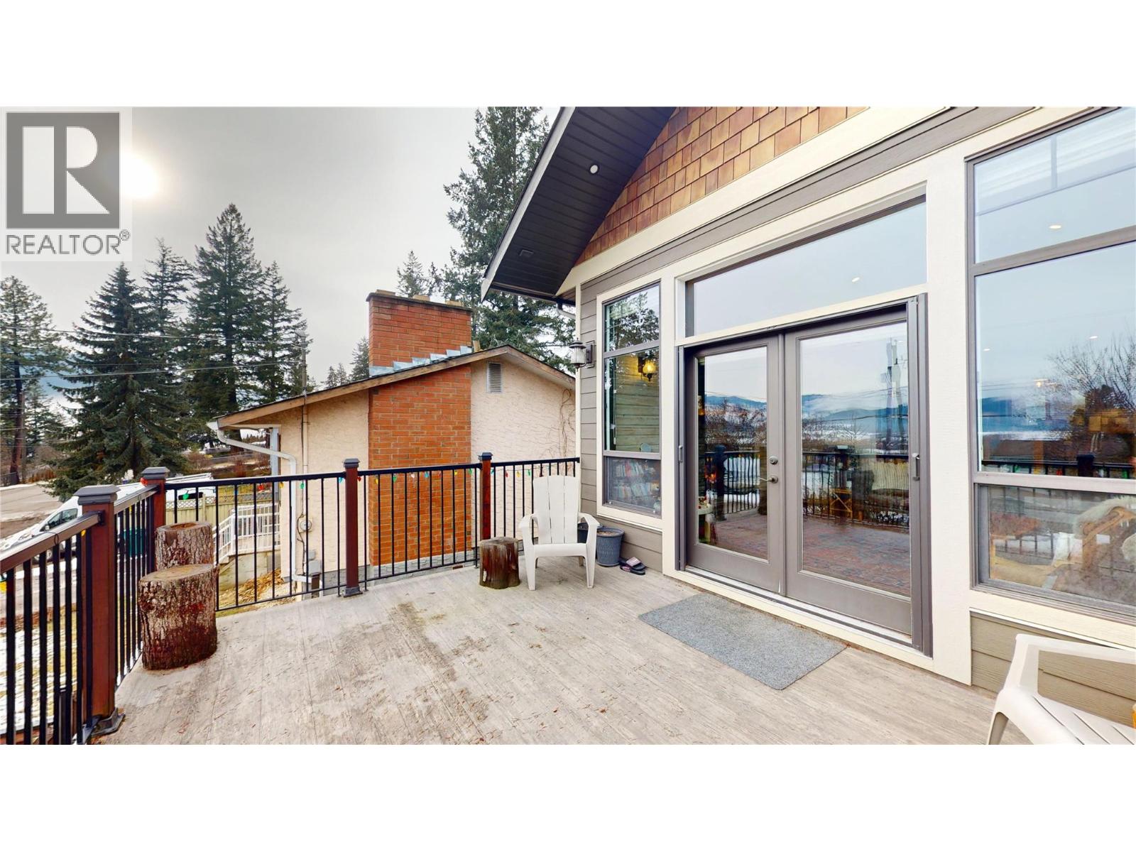 2058 Grandview Avenue, Lumby