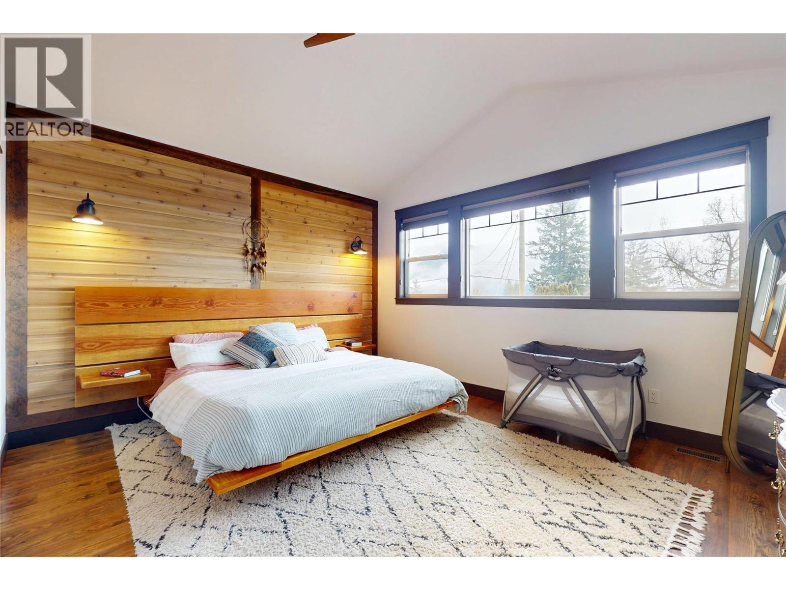 2058 Grandview Avenue, Lumby