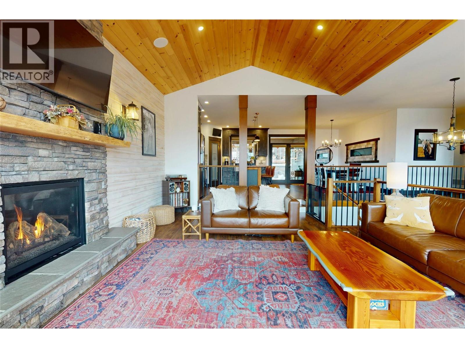 2058 Grandview Avenue, Lumby