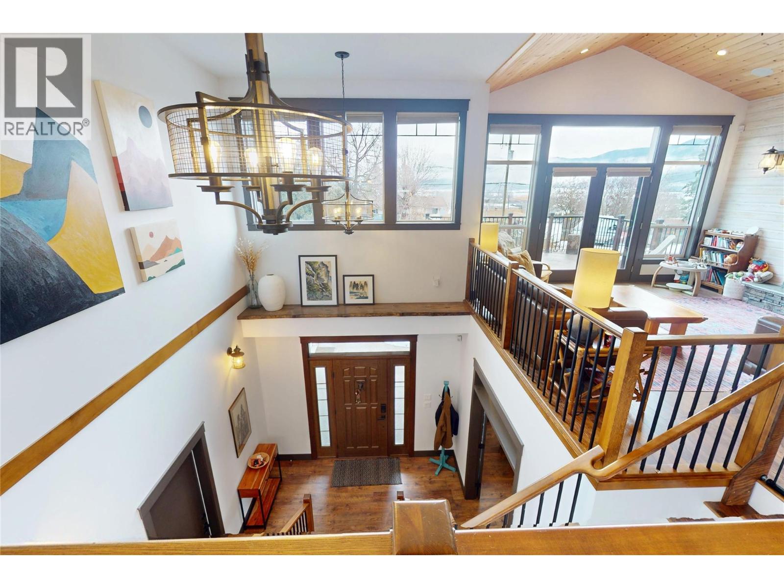 2058 Grandview Avenue, Lumby