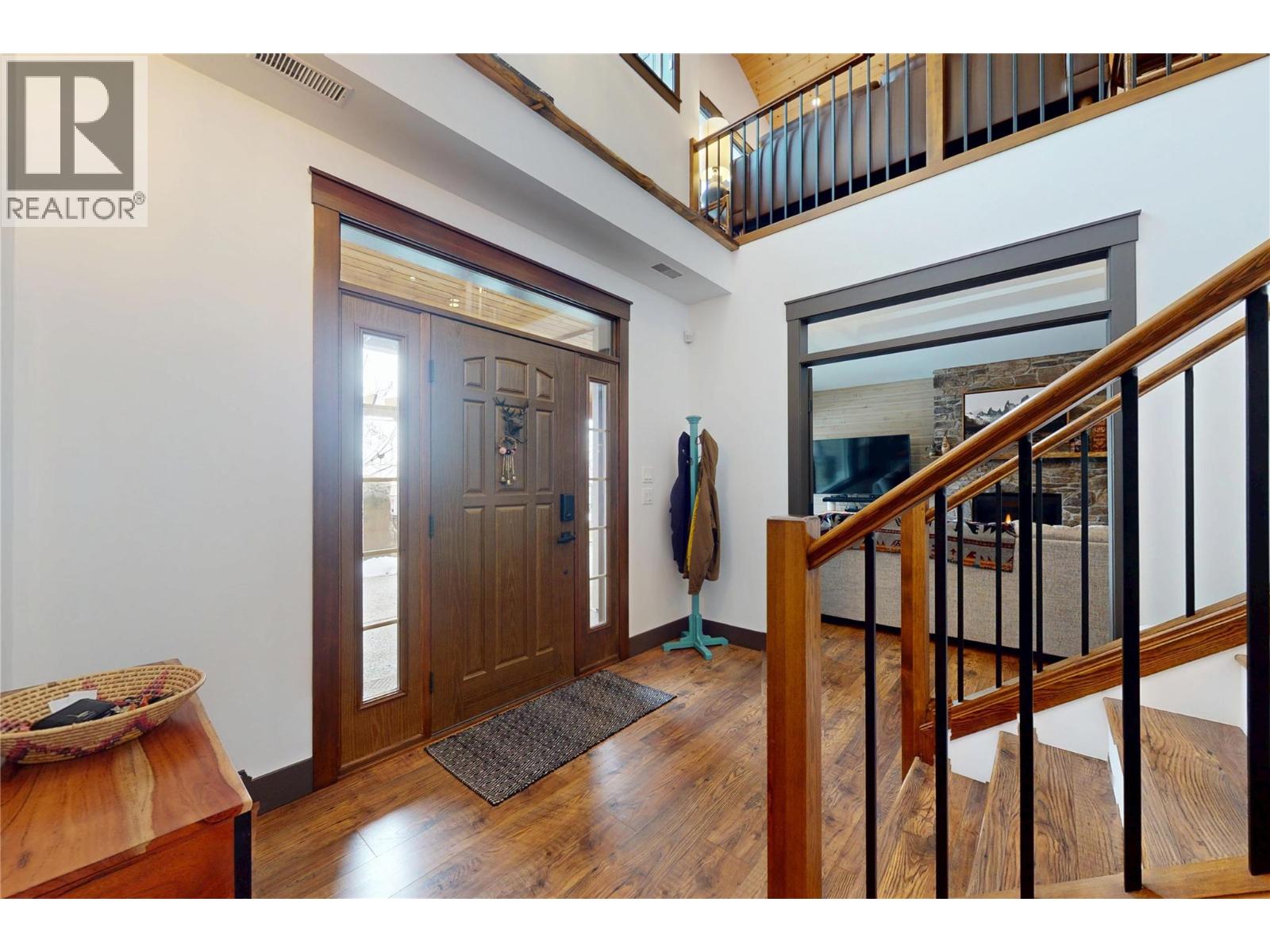 2058 Grandview Avenue, Lumby