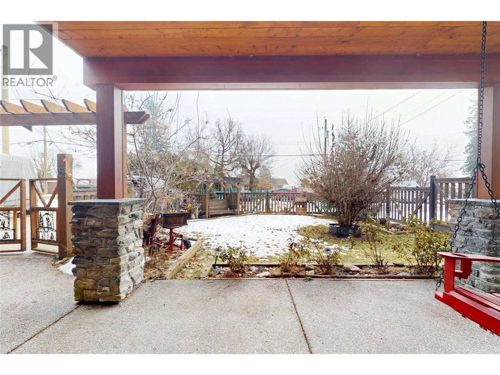 2058 Grandview Avenue, Lumby