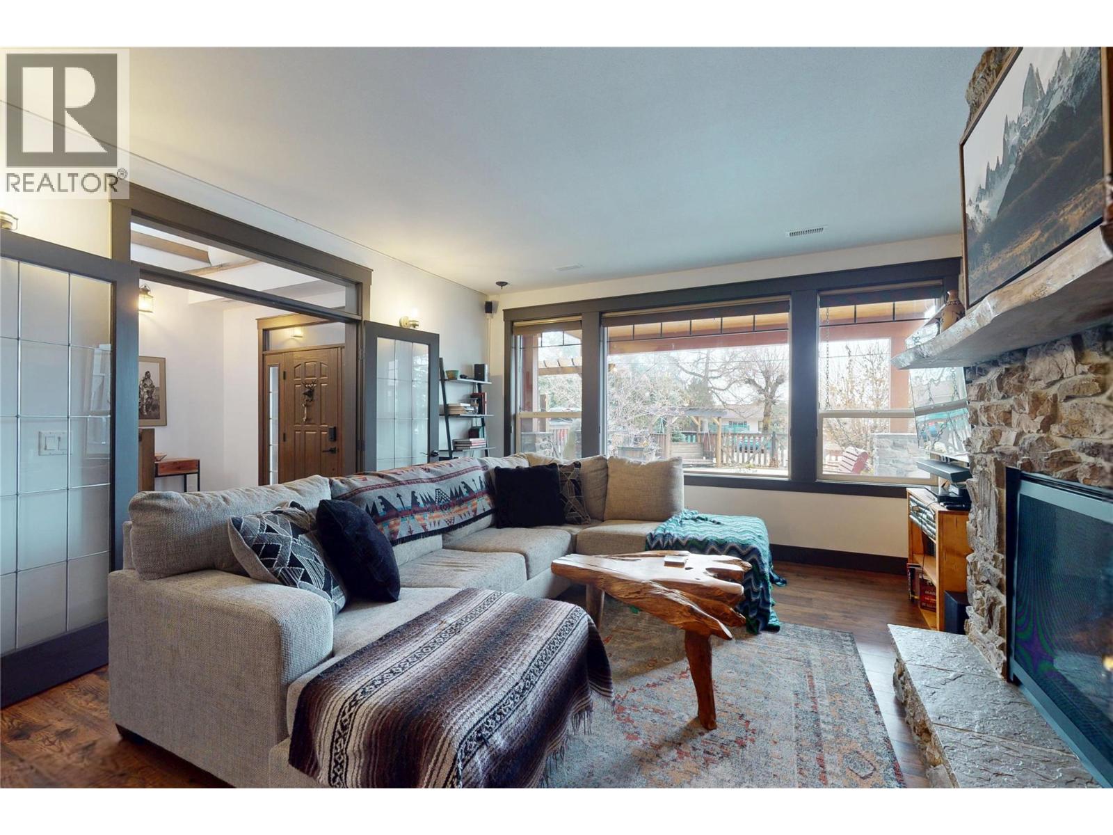 2058 Grandview Avenue, Lumby