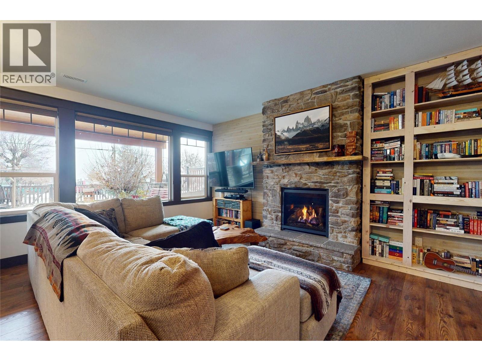 2058 Grandview Avenue, Lumby