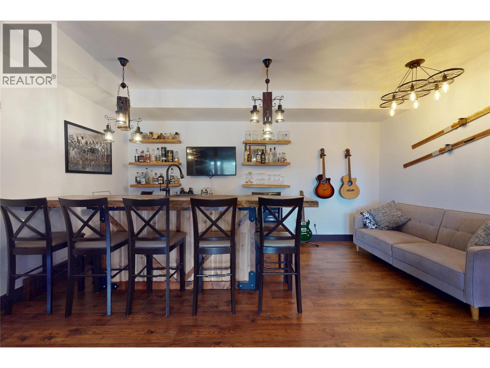 2058 Grandview Avenue, Lumby