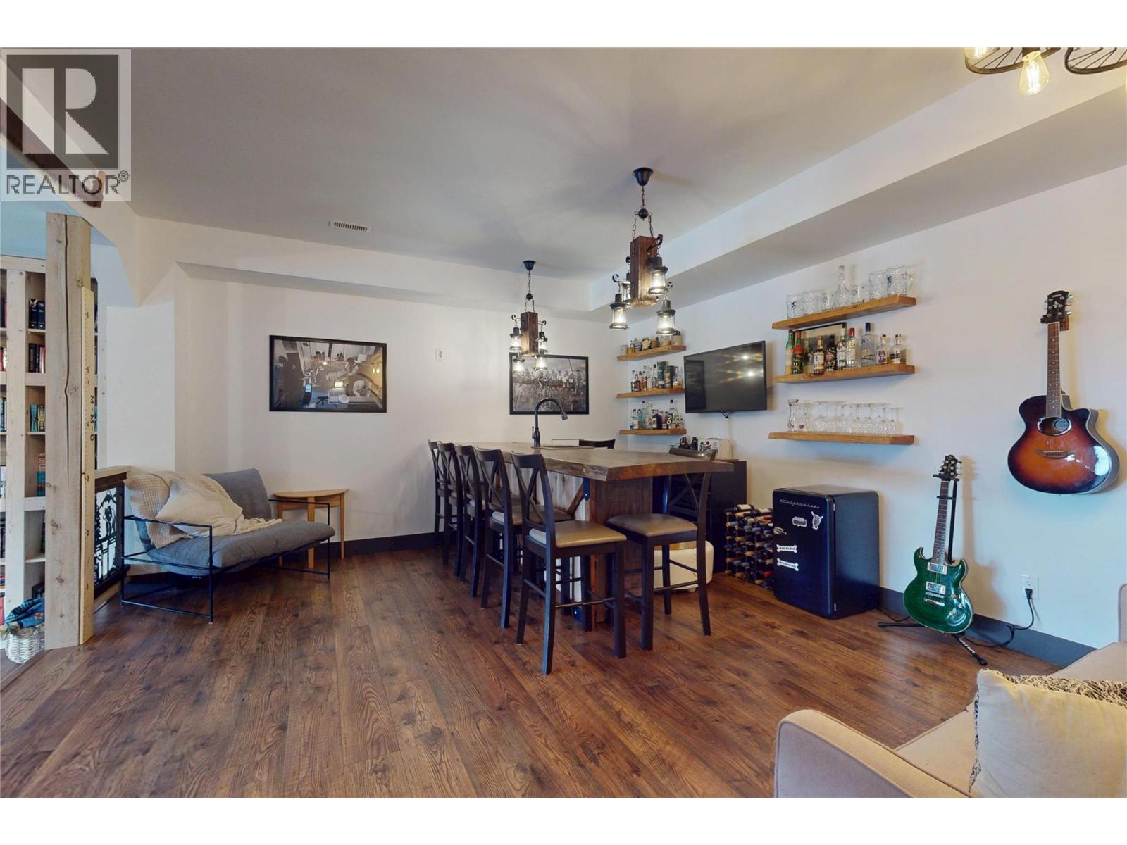 2058 Grandview Avenue, Lumby