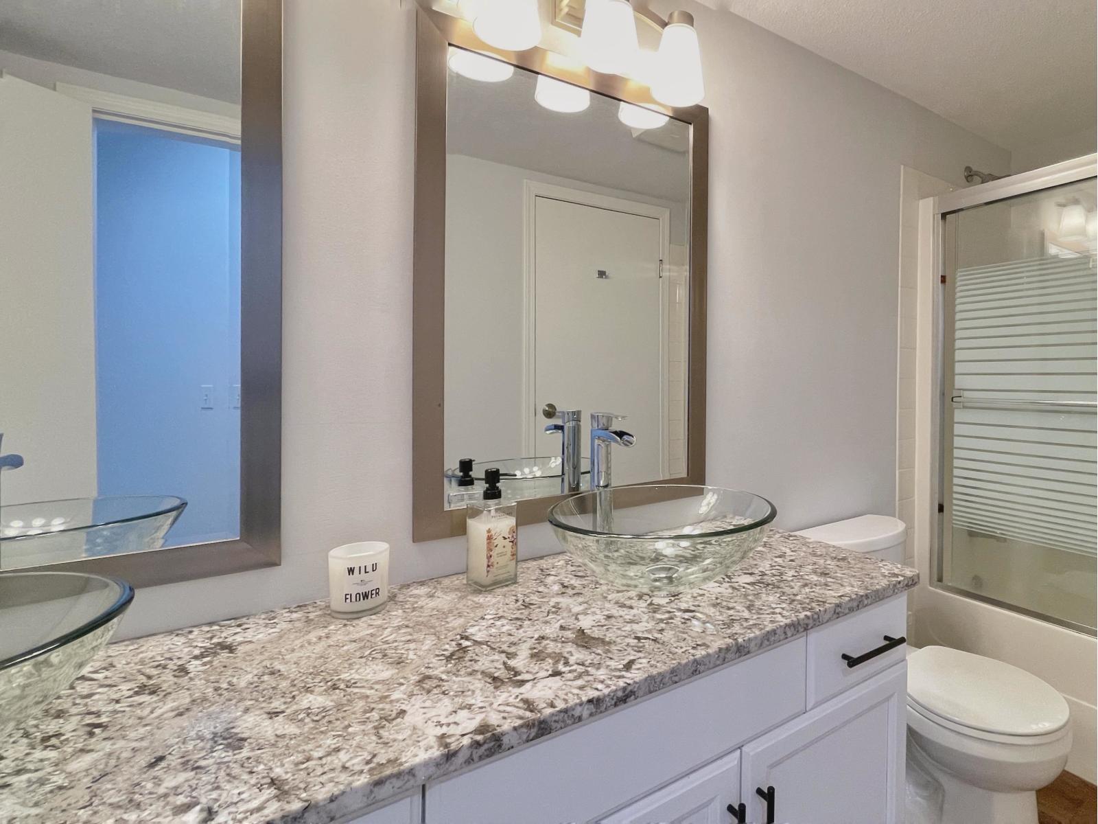 406 378 ESPLANADE AVENUE, Harrison Hot Springs, Harrison Hot Springs