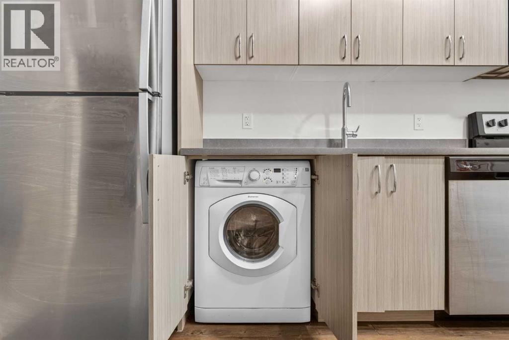 Single Family House for Sale in    Avenue SE Downtown East Village Calgary 