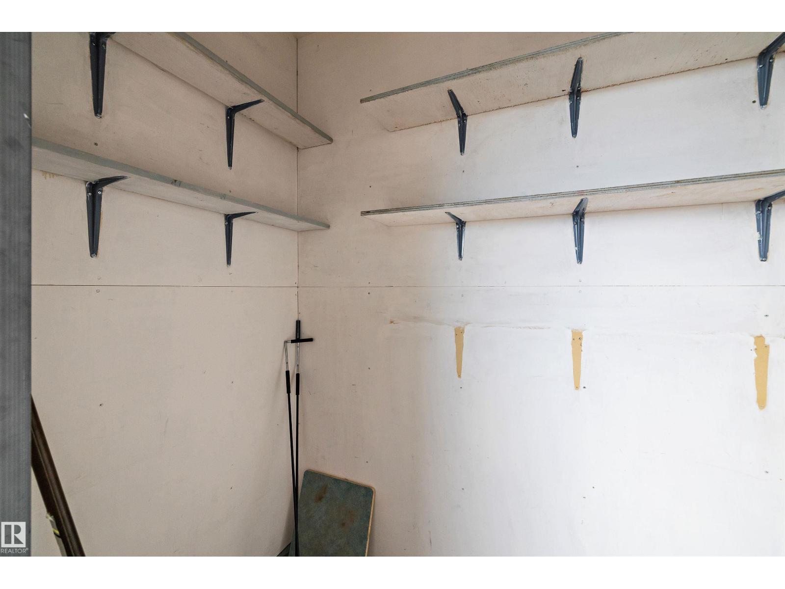 #101 4812 51 AV, Stony Plain