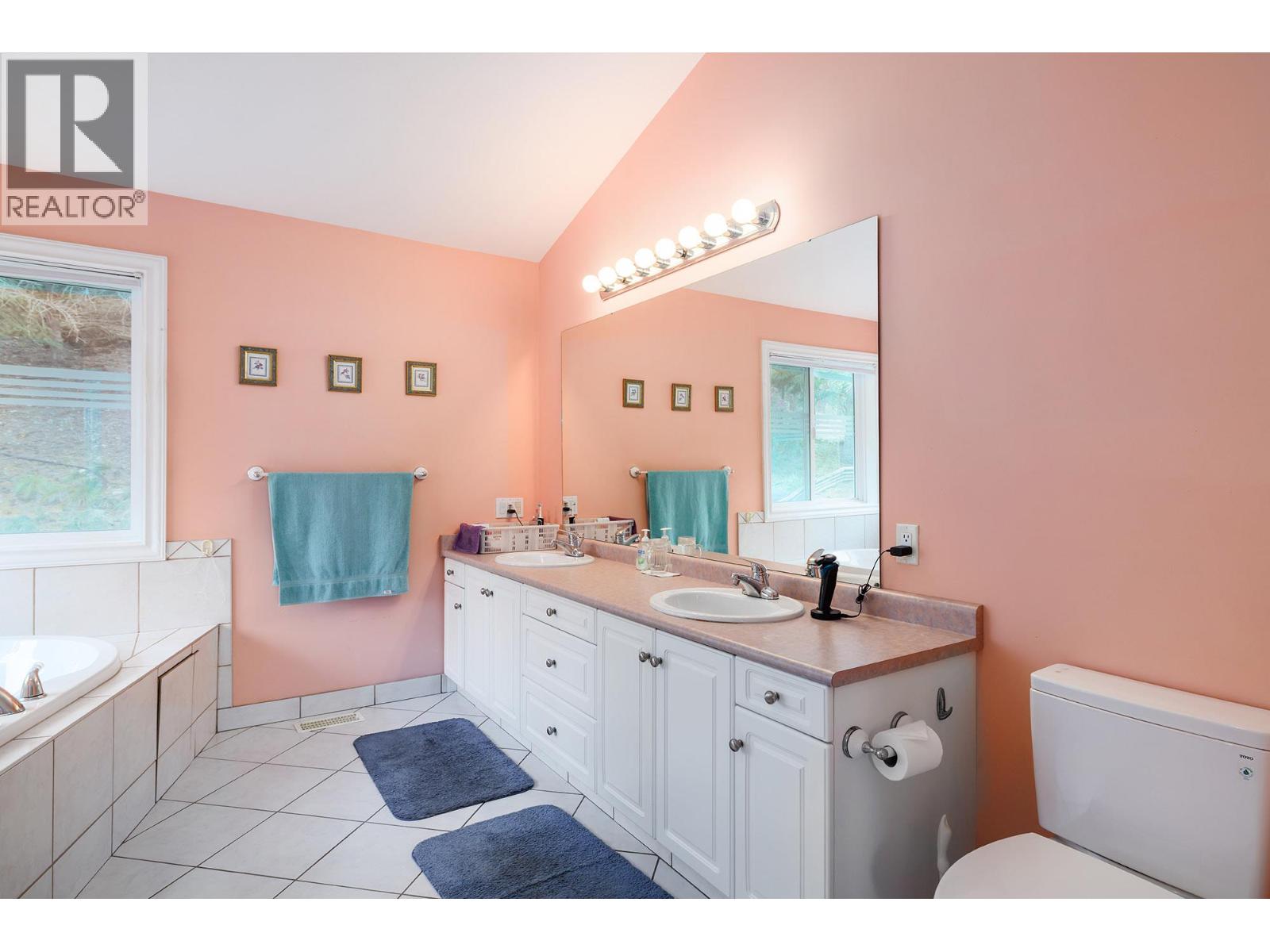  14141 Moberly Road, Lake Country