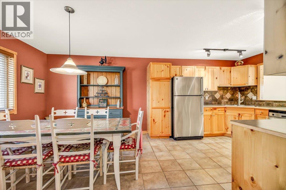 8 Creek Place Unit# A, Fernie