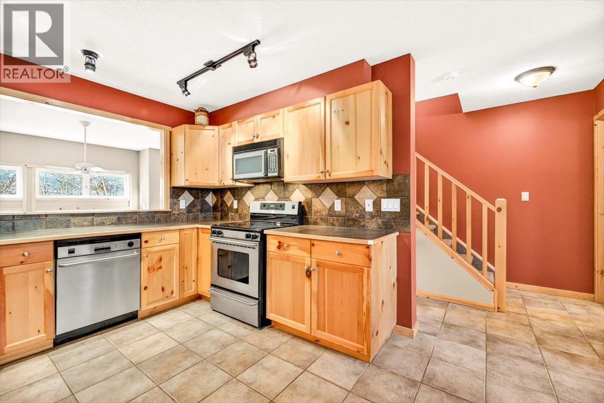 8 Creek Place Unit# A, Fernie